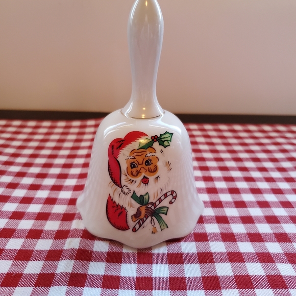 Brinn's Porcelain Christmas Bells - Picture 3 of 9
